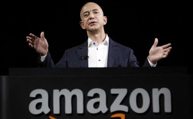 Jeff Bezos le quita el título del hombre más rico del mundo a Bill Gates