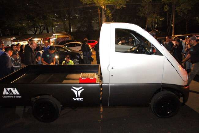 Ingenieros mexicanos diseñan automóvil eléctrico con carga ultra rápida