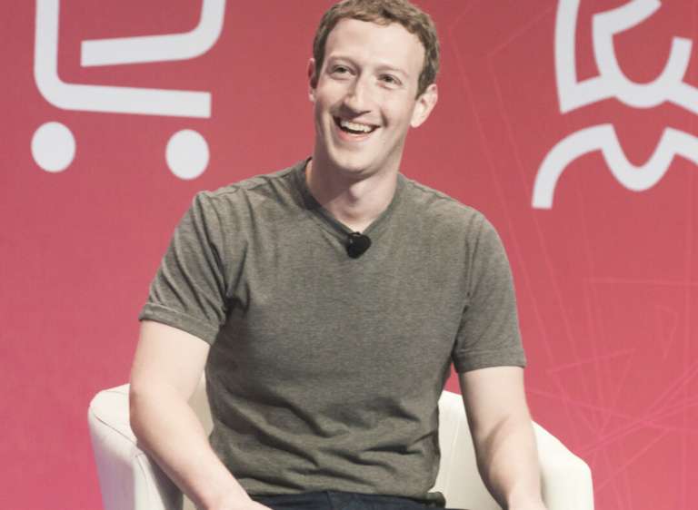 El reto del 2017 de Mark Zuckberg es conocer personas y recorrer su país