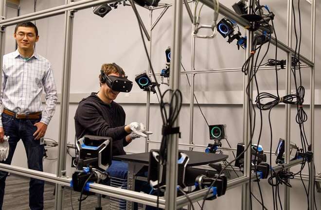 Mark Zuckerberg da una “probadita” del futuro de la realidad virtual