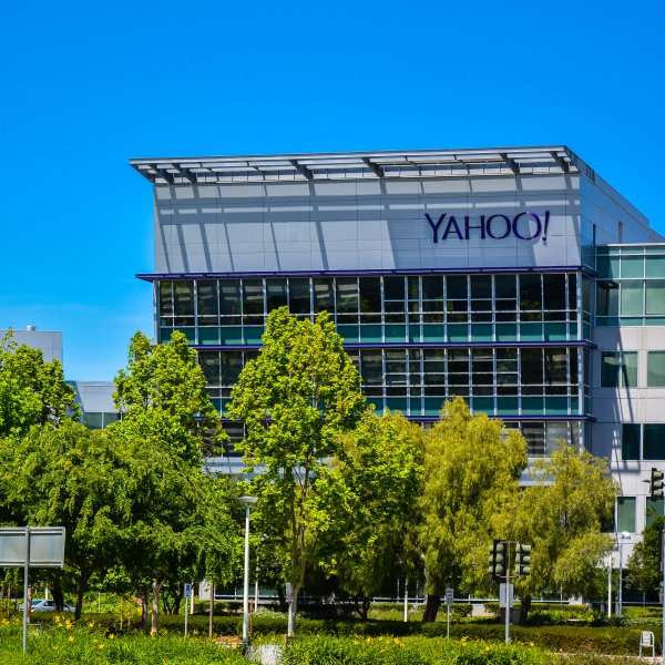 Verizon y Yahoo próximos a finiquitar acuerdo de compra