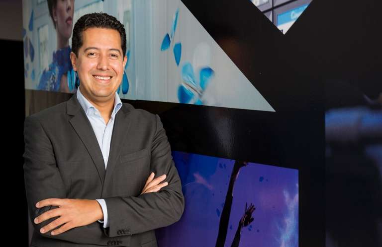 Santiago Cardona, director General de Intel en México.