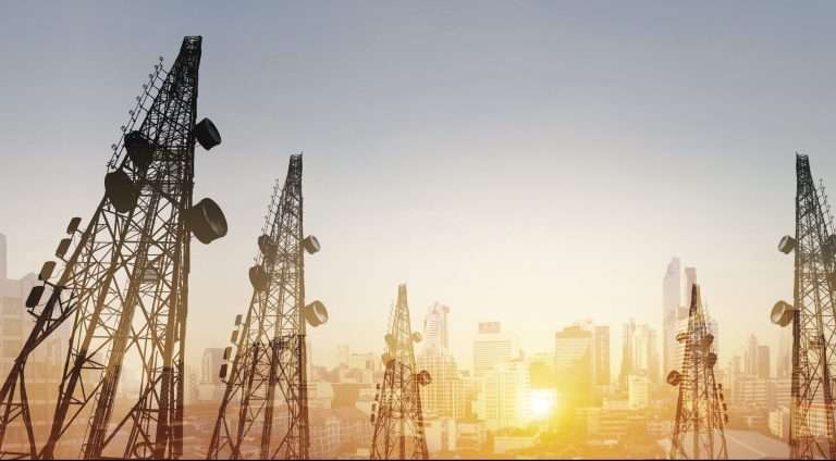 Sufre desaceleración la industria TIC en México: Select