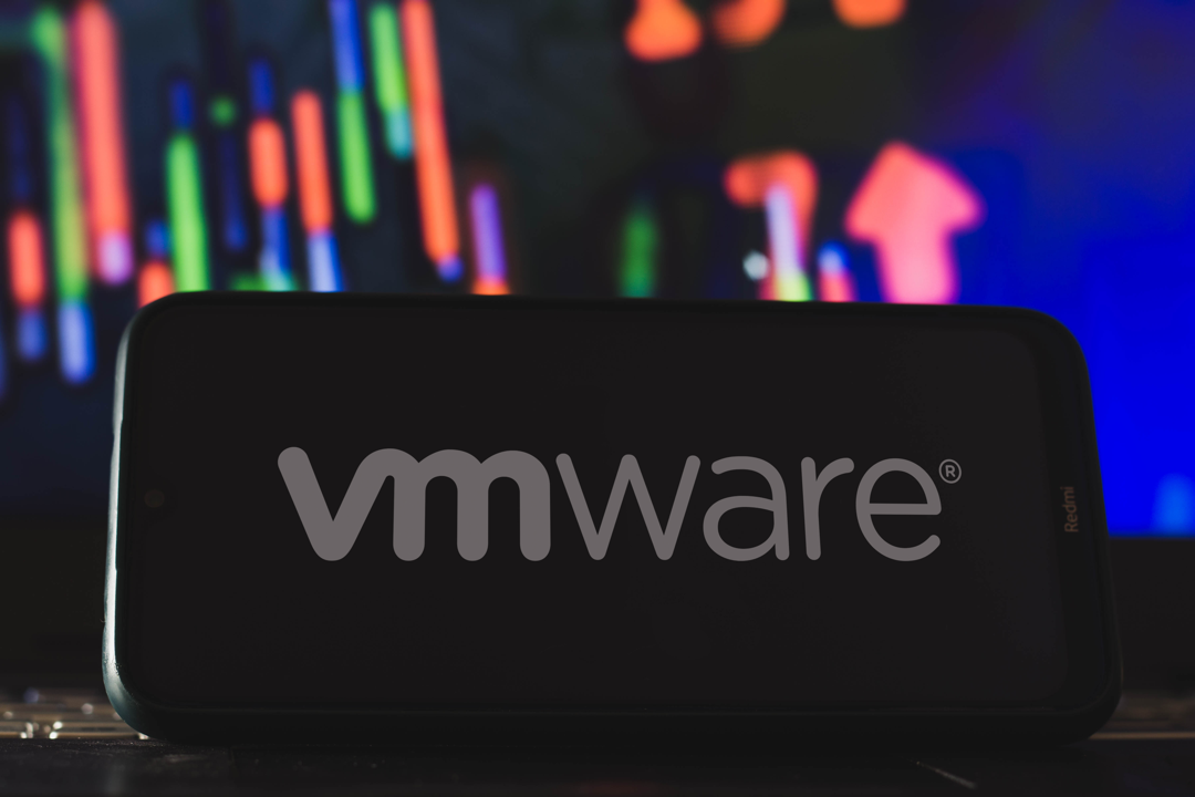VMware advierte de falla de seguridad que podría aumentar privilegios en máquina virtual