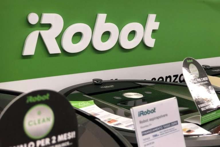 Aparador de iRobot en tienda.