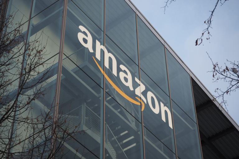 Despidos en Amazon serán más de los esperados: 18,000