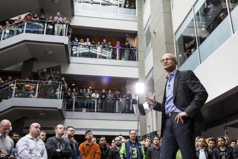 CEO de Microsoft anuncia el recorte de 10,000 puestos de trabajo