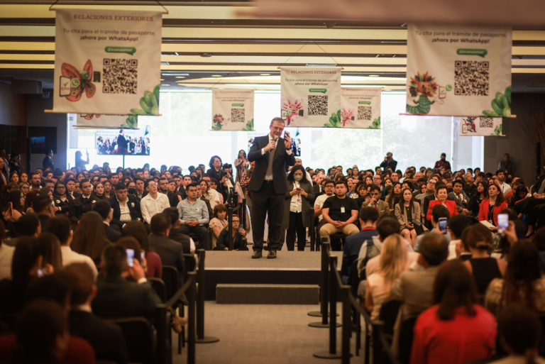 SRE habilita chatbot de Whatsapp para hacer citas de pasaporte