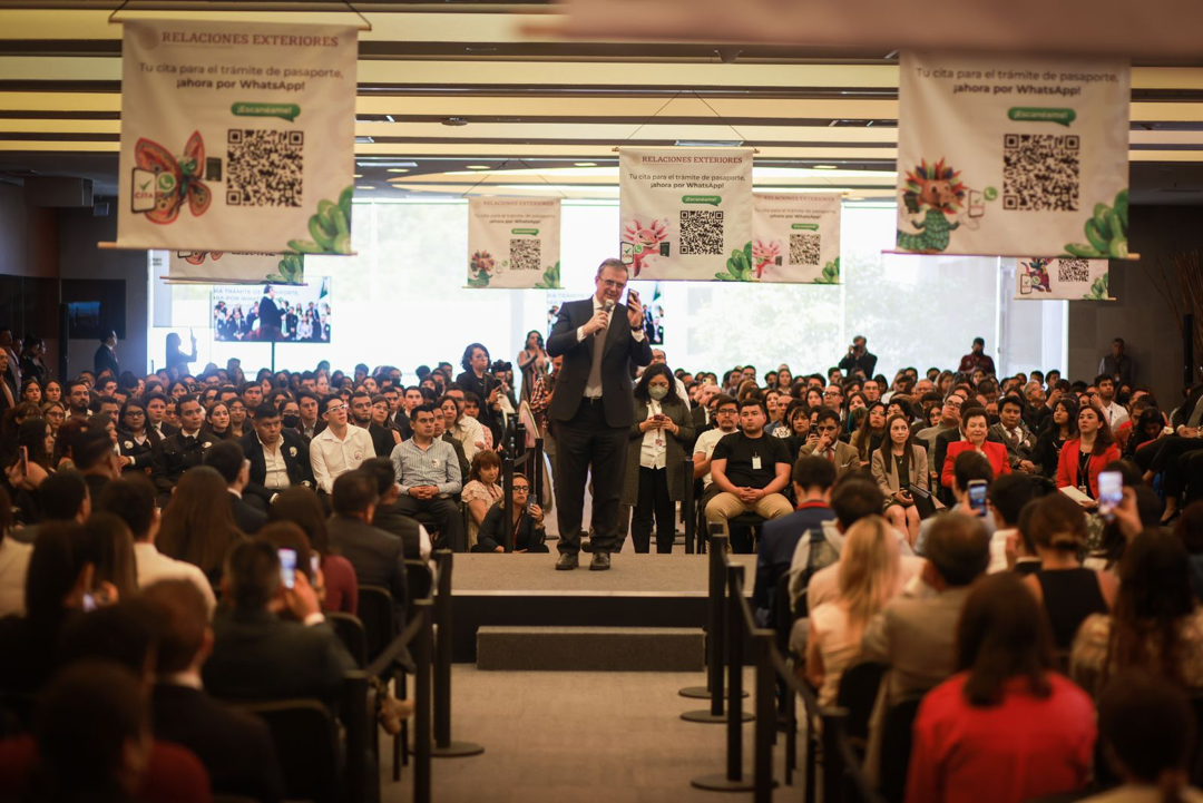 SRE habilita chatbot de Whatsapp para hacer citas de pasaporte