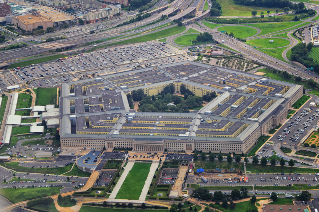 FBI arresta a joven de 21 años, usuario de Discord, por filtración de datos del Pentágono